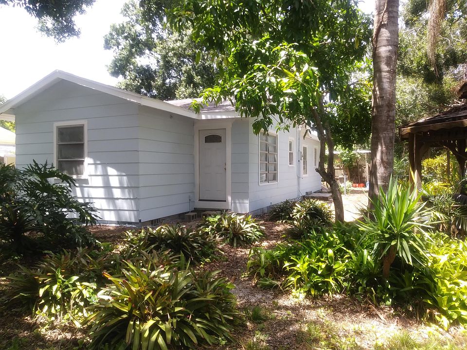 1st image of 2343 10th St
