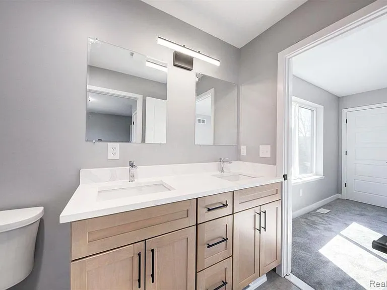 2808 Goodrich St — Photo 21