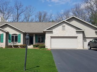 4031 Rodesh Ct NE, Grand Rapids, MI 49525