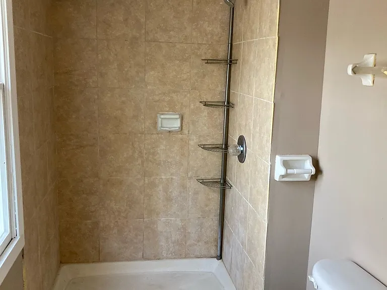 8110 Beechwood Trl — Photo 13
