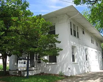 4 bed, 1.0 bath, 1440 sqft, $2,495 — Photo 2