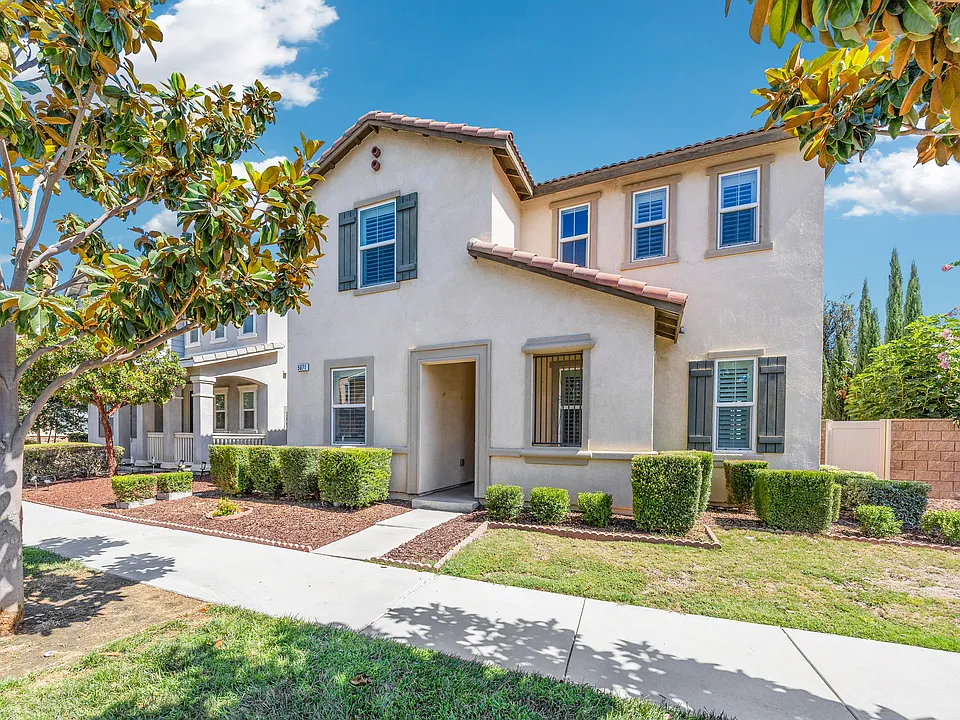 5071 S Centennial Cir
