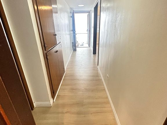 4th image of 525 Evergreen St APT C