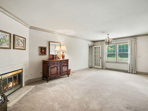 5th image of 7017 Valley View Rd