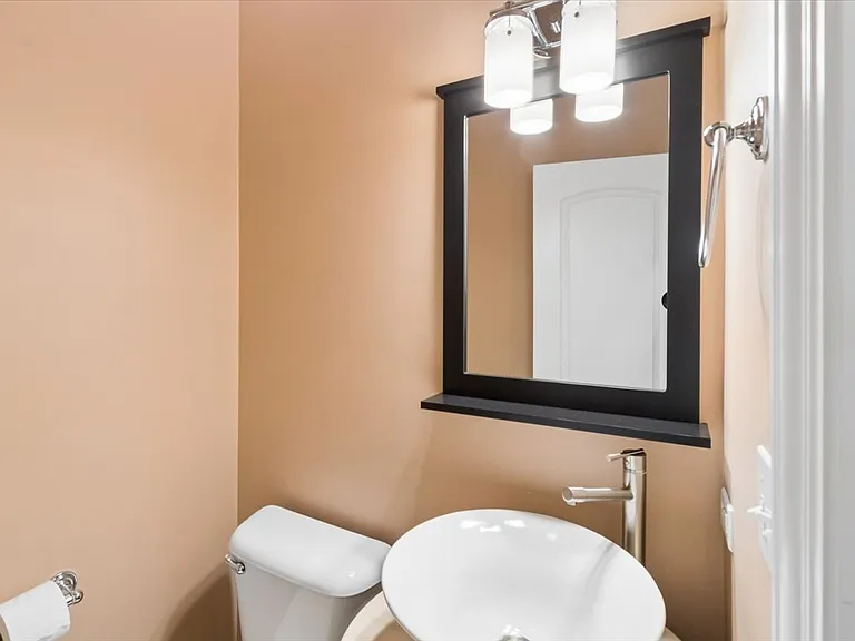 7246 N Oakley Ave #1S — Photo 14