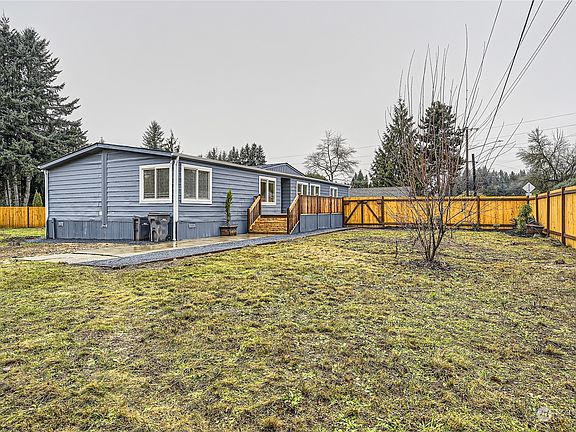 3rd image of 8220 163rd Avenue NE