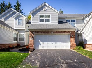 1093 Fairways Blvd, Troy, MI 48085