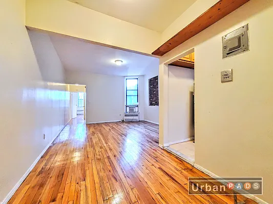 Rented by Urban Pads | media 3