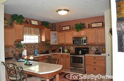 2nd image of 106 Private Road 574