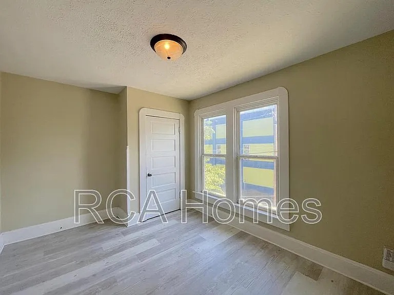 1555 Barth Ave #1555 — Photo 11