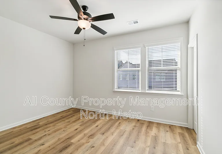 328 Mountain Blvd S #T-4 — Photo 14