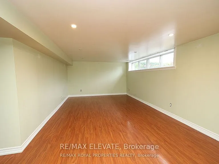 14 Mozart Ave — Photo 12