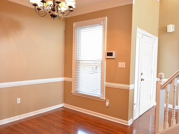 5th image of 7989 Montrose Dr