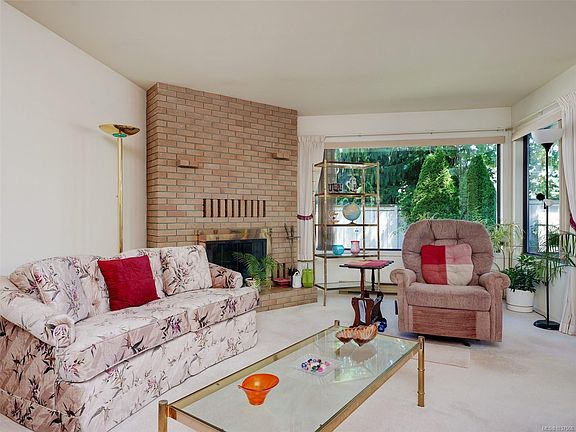 3rd image of 1309 McKenzie Ave #2