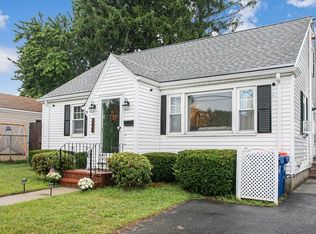 299 Tarkiln Hill Rd, New Bedford, MA 02745