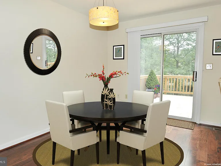7411 Salford Ct — Photo 7