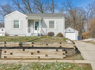 5733 College Ave, Des Moines, IA 50310