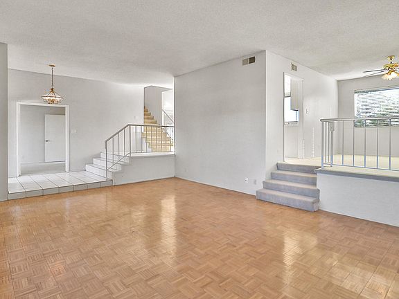5th image of 138 W Avenida De Las Flores
