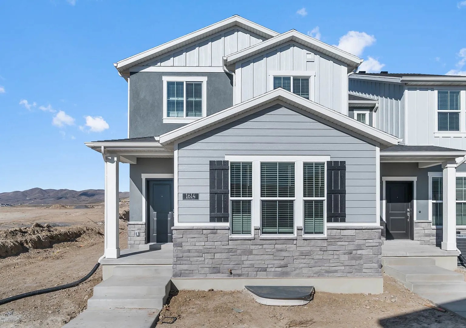 $5,000 Off (Oac)! Brand New 5-Bed, 3.5-Bath Townhome Available Now — Photo 1