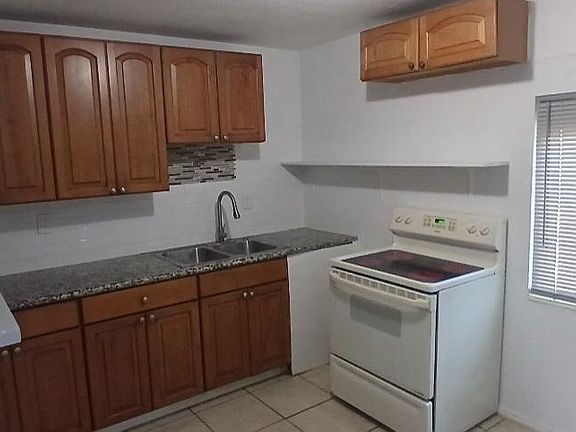 5th image of 7128 Onyx Dr N