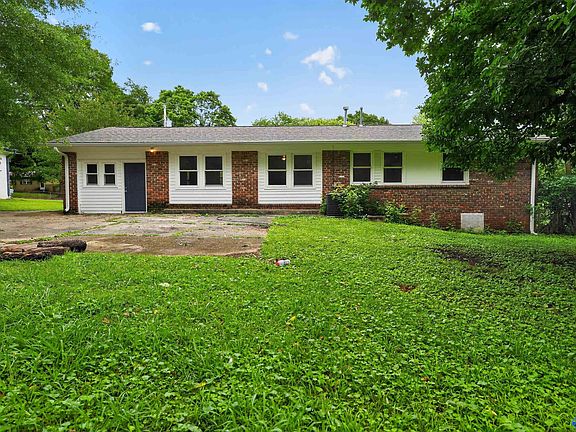 5th image of 4913 Westwood Dr NW