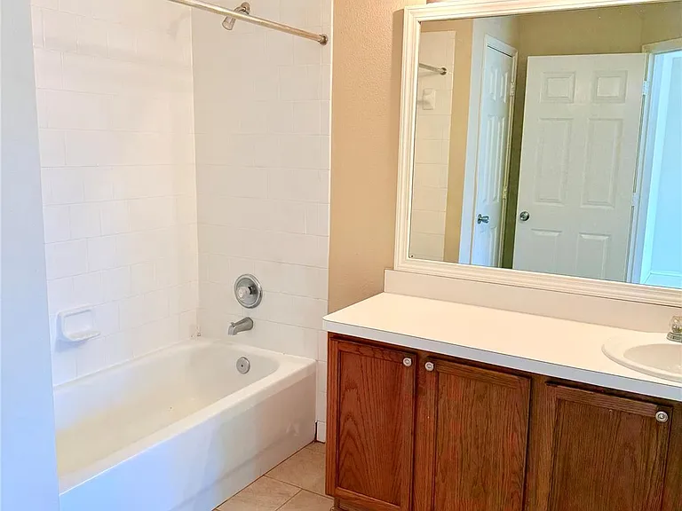 10610 Sugar Place Ct — Photo 12