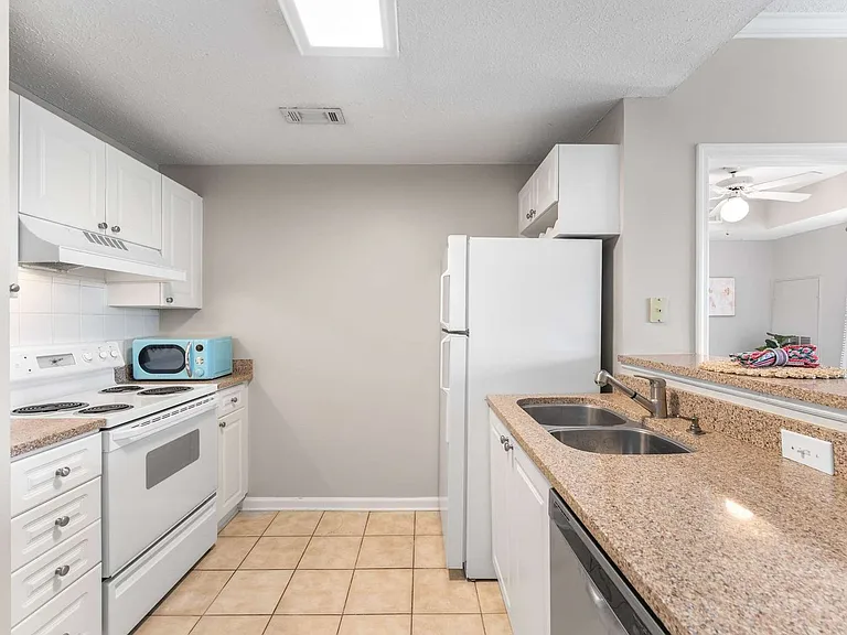 2025 Woodmont Blvd #341 — Photo 4