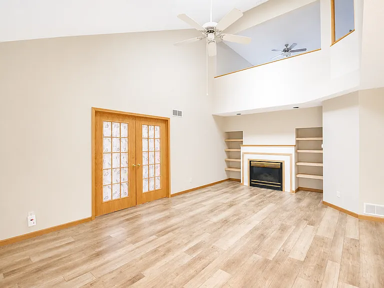 2607 Tuxedo Ln NW — Photo 5