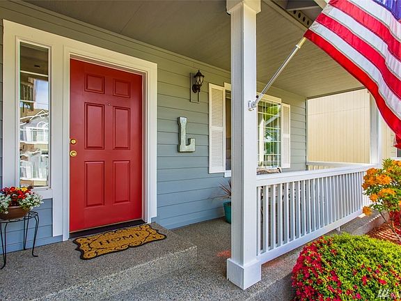 3rd image of 18719 17th Avenue Ct E