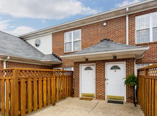 407 Blue Rose Ct #407, Louisville, KY 40223