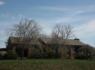 290 Sunset Beach Rd, Morgantown, WV 26508