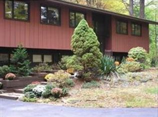 32 Whittier St, Newton, NH 03858