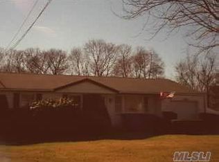 222 N Prospect Ave, Patchogue, NY 11772