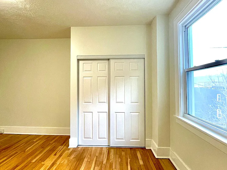 6020 Sawyer St — Photo 16