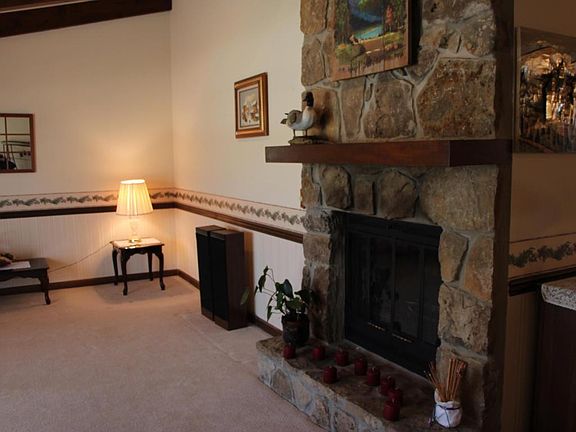 4th image of 12 Eagle Ct