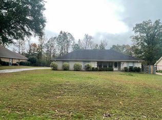 28 Hickory Oak Ln, Texarkana, TX 75501