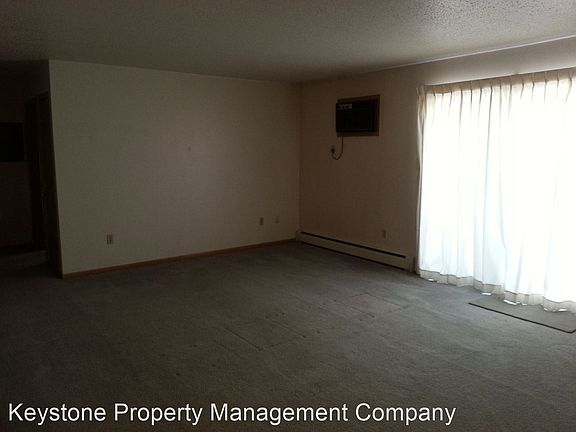 5th image of 3414 E Court St #7