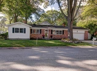 2424 Colonial Ln, Port Huron, MI