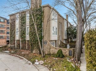 362 Southfield Rd, Birmingham, MI 48009