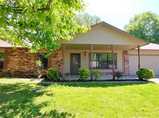 2716 W Gum St, Rogers, AR 72758
