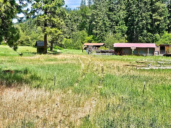 2nd image of 81 Williams Creek