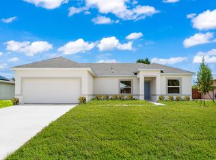 534 Breakwater Ter, Sebastian, FL 32958