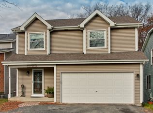 21700 W Ravine Dr, Lake Zurich, IL