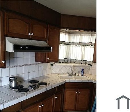 4th image of 8828 Los Olivas Ct