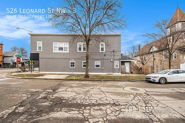 526 Leonard St NW #3 — Photo 11