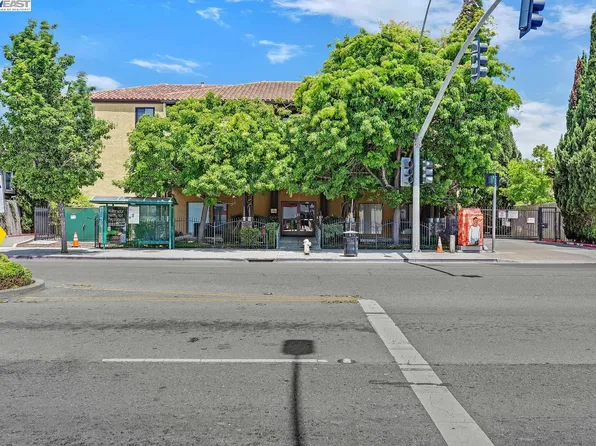 16006 E 14th St APT 207, San Leandro, CA 94578