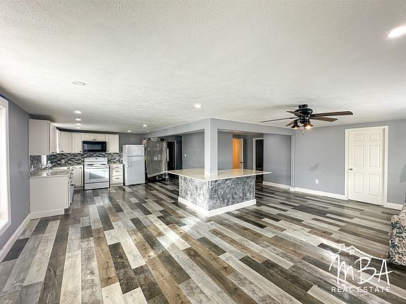 2nd image of 2601 N Main St