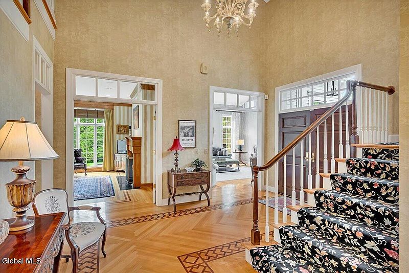 5th image of 12 Sage Estate