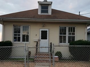 7 E Overlook Ave, Belleville, NJ 07109