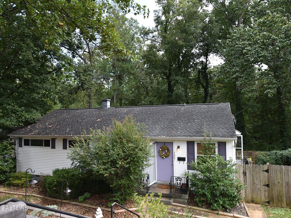 1st image of 127 Amherst Ln